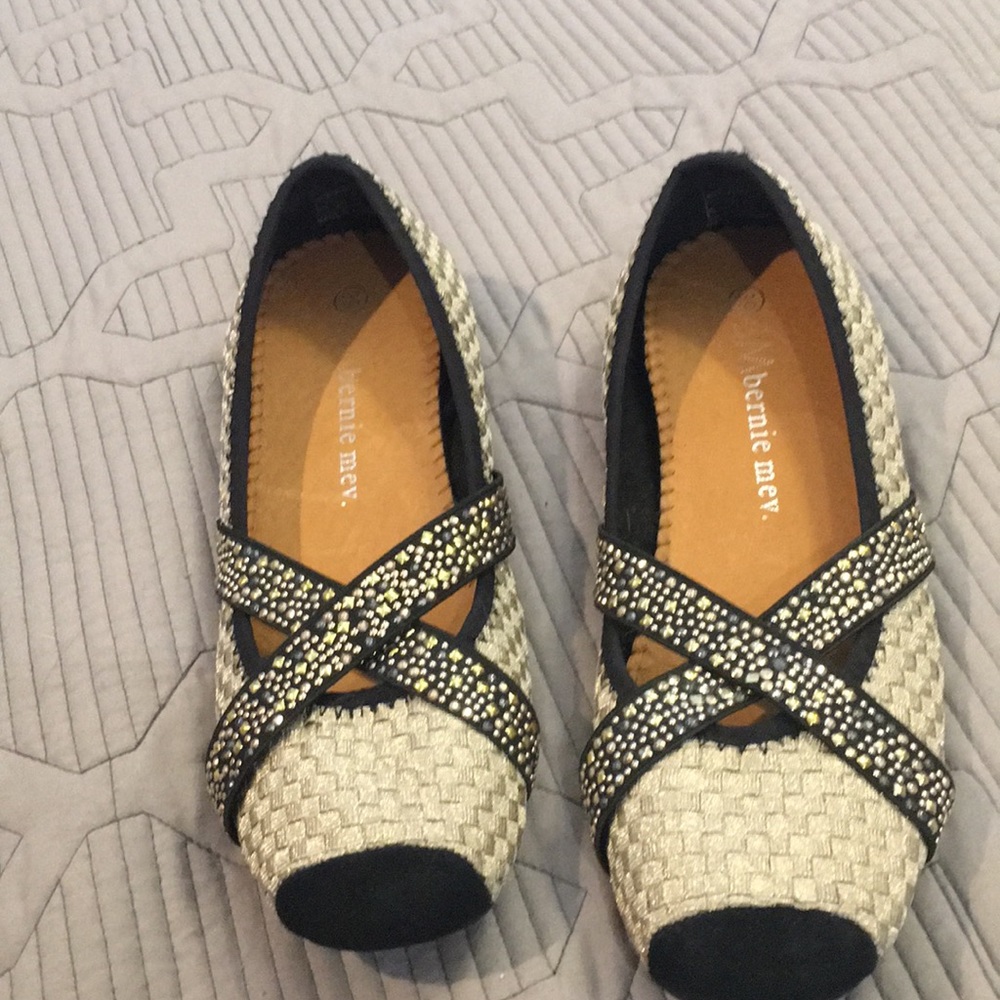 Bernie Mev embellished cream/gold and black flats